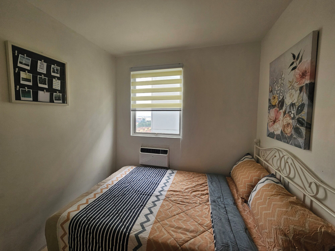Room 3, Cozy 3-bedroom Condo in Urban Deca Homes Ortigas Extension, Pasig, Pasig City