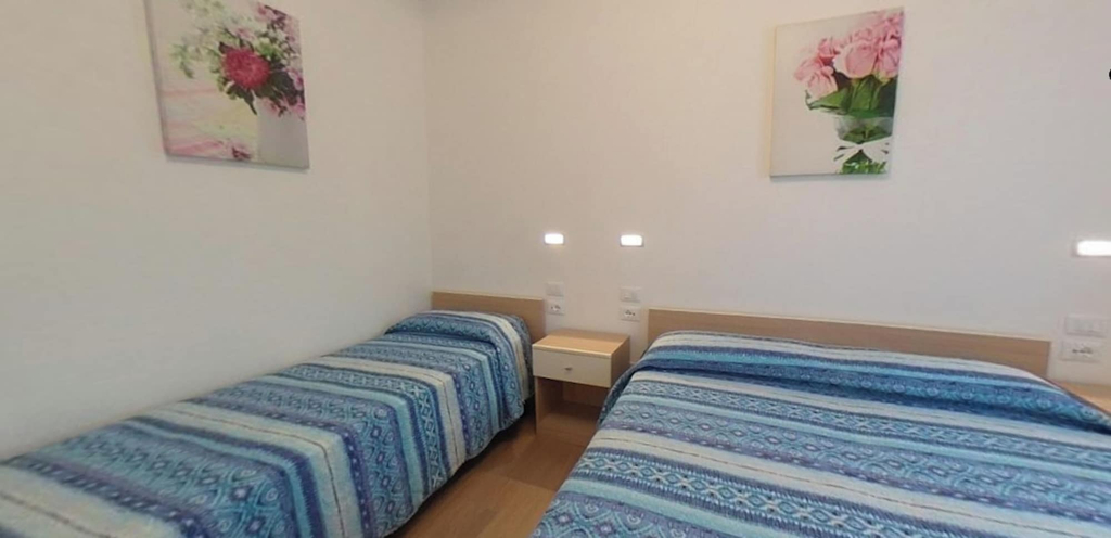 Room 5, Modern Apartment With two Terraces, Udine