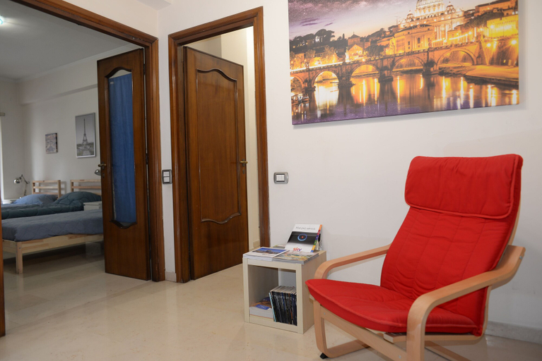 Interior 4, Room-emilio's Home Triple Room in our co, Rome