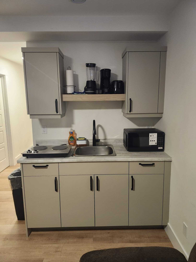 Interior 4, Cozy Riverview Apartment Modern Comfort and Scenic Views, Albert