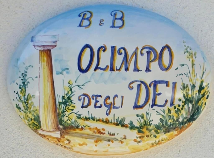 Exterior & Views 2, Olimpo degli Dei, Napoli