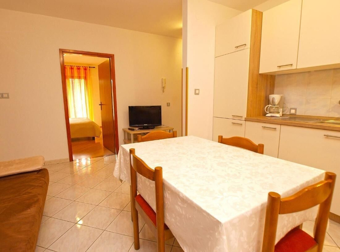 Interior 5, Ground Floor Retreat With bbq, Rovinj