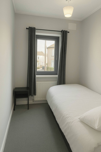 Room 5, House in Brighton & Hove With Parking, West Sussex