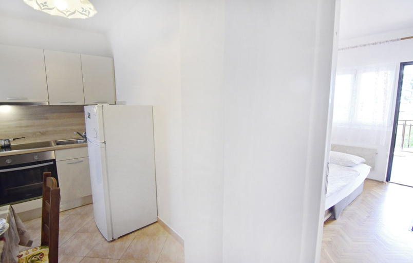 Room 2, Ideal Vacation Flat for a Comfortable Stay, Umag