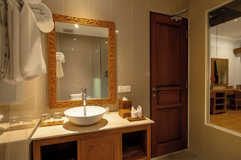 Bathroom 4, Paon Desa Ubud Hotel, Gianyar