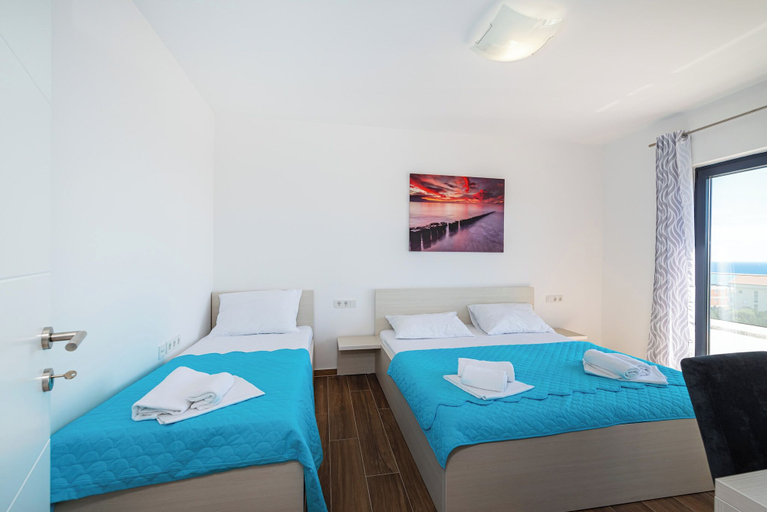 Room 4, Deluxe Villa Laura 6a, Novalja