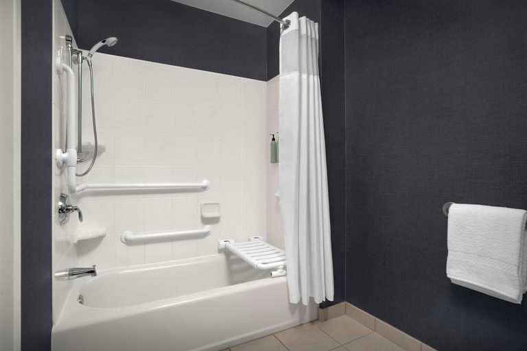 Bathroom 5, Residence Inn by Marriott Portland Downtown/Waterfront, Cumberland