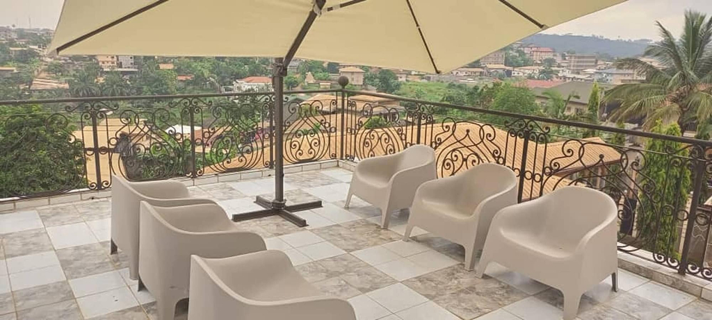 Balcony 5, Maison Blanche Biteng, Mfoundi