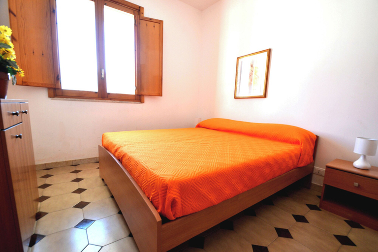 Room 3, Teoma Holiday Home With Climate and Parking for 5 Guests, Lecce