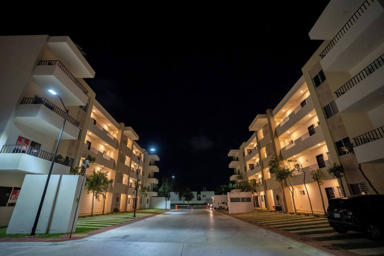 Exterior & Views 2, Luxury Apartment With Poll, Cozumel