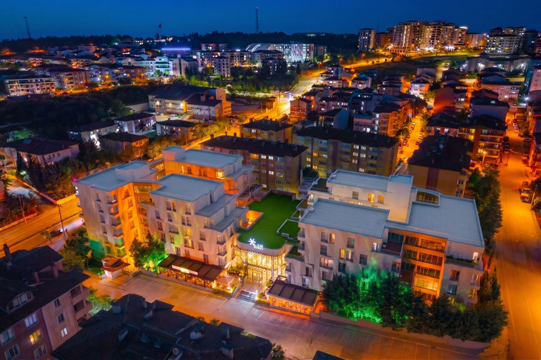 Others 1, Alan Suites, Merkez