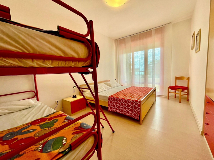 Bedroom 5, Superb Apartment With Swimming Pool, Venezia