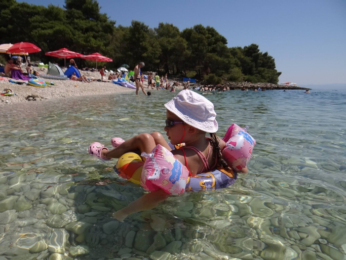 Beach 4, Heated Infinity Pool, Family Apartment With Panoramic sea View 2, Trogir