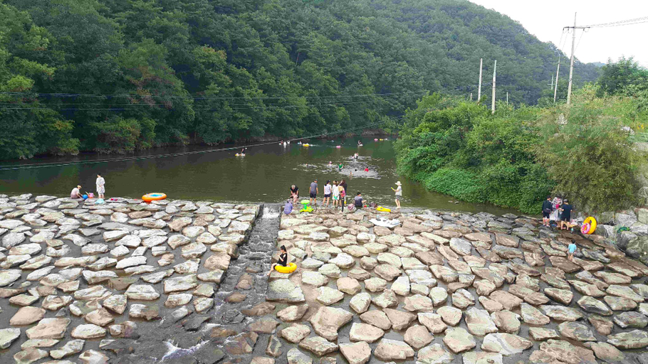 Others 2, Yangpyeong Arajin Pension, Yangpyeong