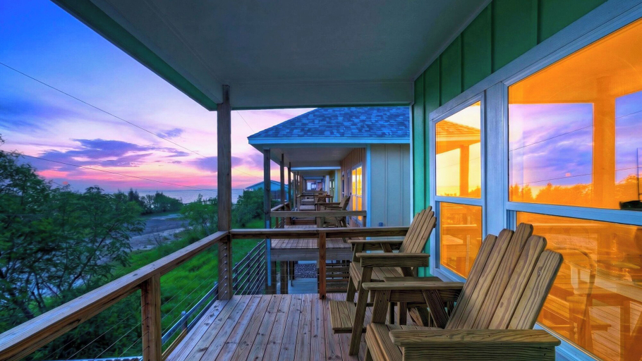 Primary image, Andy's Village by Avantstay Bayfront Home + Balcony Shared Pool + Pier Padre Island, Nueces