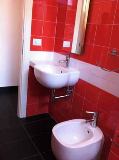 Others 4, Etna Holiday Home,studio Melograno, Catania