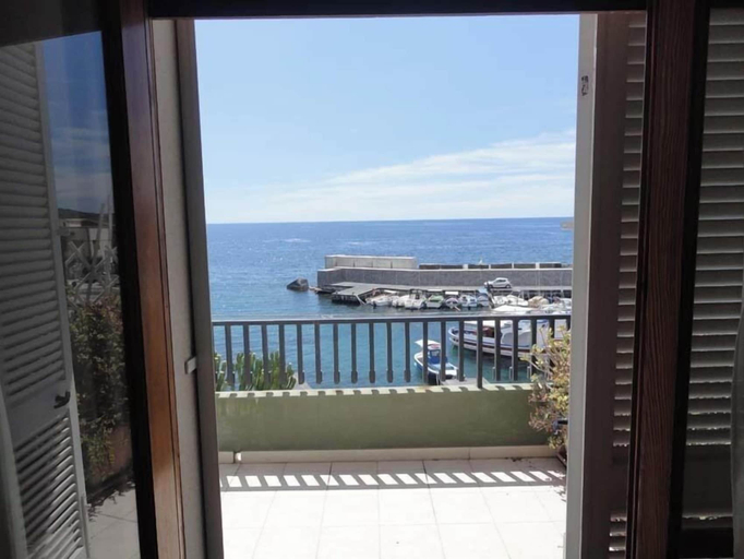 View from property 2, Wonderful Apartment in front of the sea, Catania