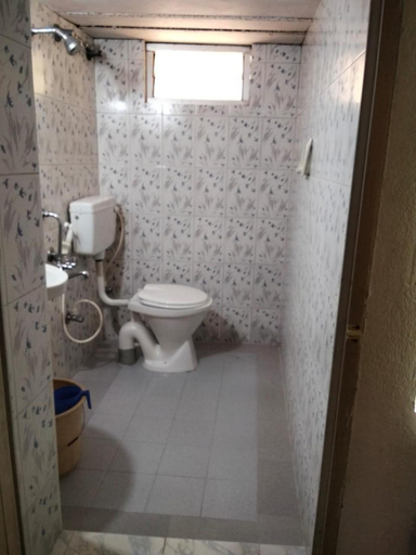 Bathroom, Lakshmi Vasan Homestay, Kodagu