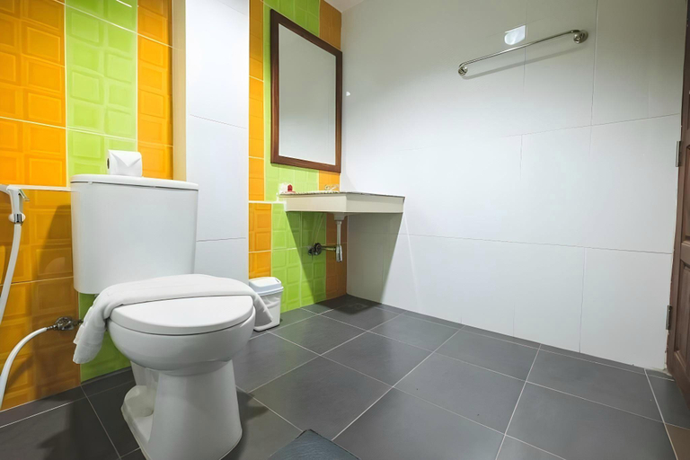 Bathroom 5, Hisoplace Hotel, Muang Udon Thani
