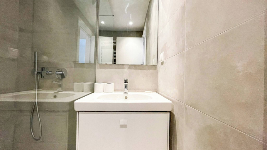 Bathroom 4, Paradise Home - Appartement Moderne à La Marsa, La Marsa