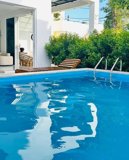 Pool 3, La Costa Hotel, Katana