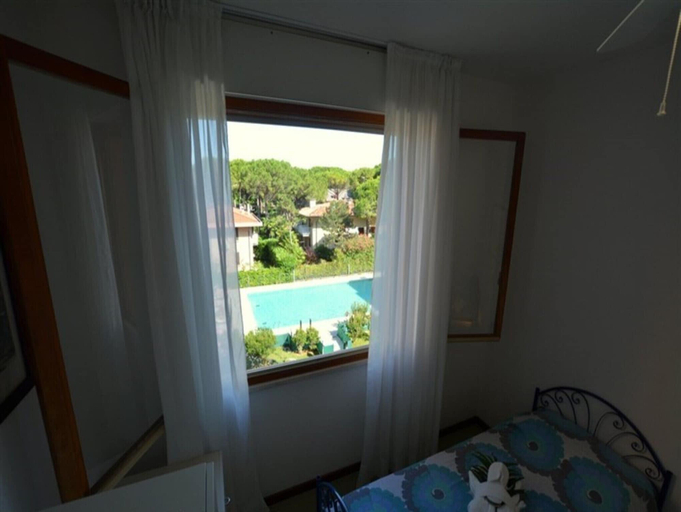 Room 4, Fantastic Flat With Pool View Just Steps From the sea, Udine