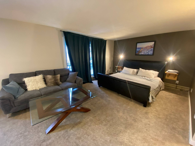 Bedroom, Close To Whyte University New Renovation, Division No. 11
