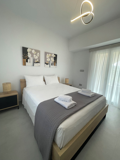 Others 4, Villa Rodelia in Roda, Ionian Islands