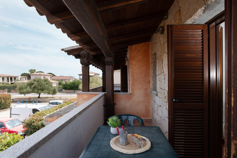 Room 4, Casa del Leccio F4 1 by Wonderful Italy, Nuoro