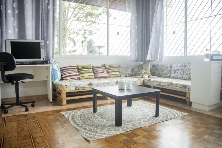 Public Area 2, Bela Curitiba Hostel, Curitiba