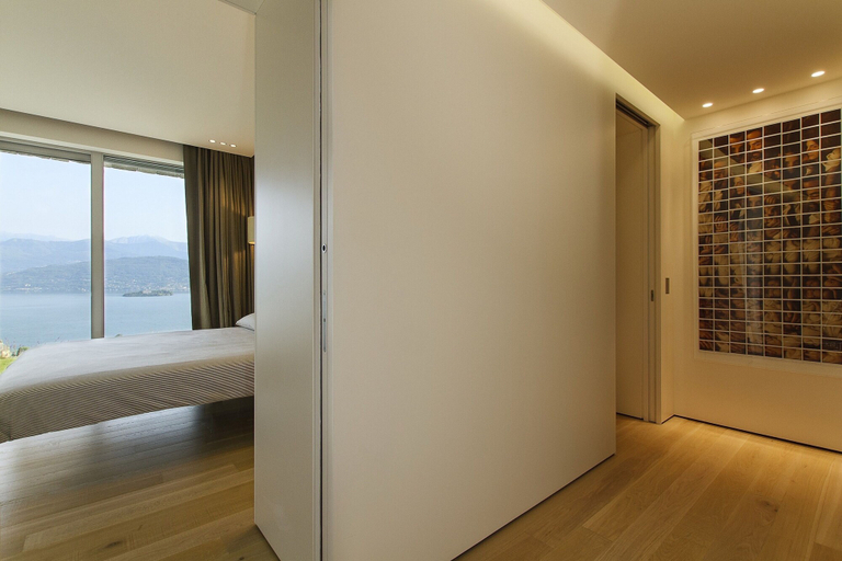Room 2, Modern Oasis Overlooking Lake Maggiore, Verbano-Cusio-Ossola