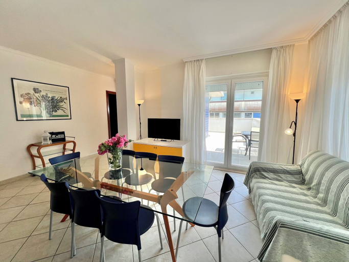 Living room 4, Lignano Top-floor Flat Near Center, Udine