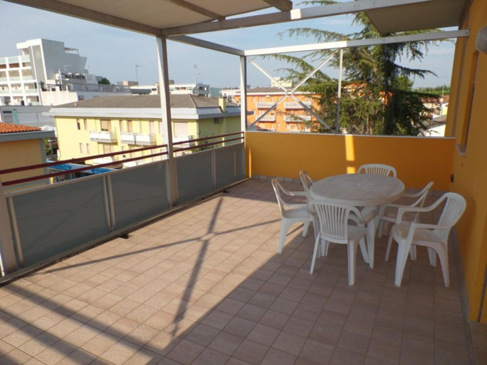 Balcony, Equipped Apartment for Group Getaways in Bibione, Venezia