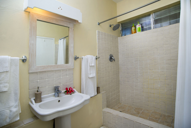 Bathroom 3, Golden View #115 - by Zenbreak