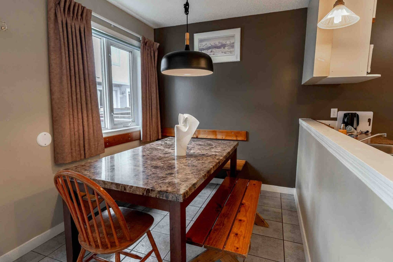 Dining, Mountain View 3br Loft Walk To Dt King Fireplace, Division No. 15