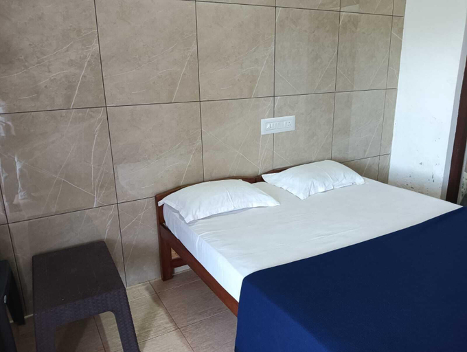 Room 2, Stone Wood Stay, Uttara Kannada
