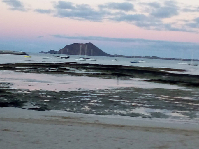 Beach 2, Beach Apt With Fast Wifi, Las Palmas