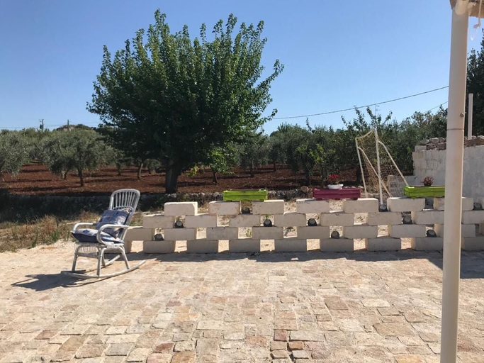 Others 5, Trullo Dellorto Ostuni, Brindisi