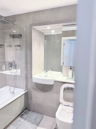 Bathroom 4, Charming Cozy One-bedroom Apartment With Ps5, Birmingham
