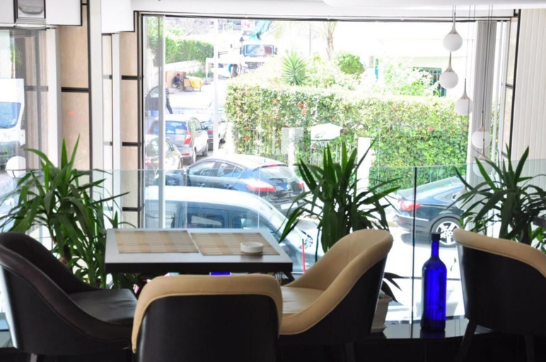 Others 5, Beautiful Apartment Holiday With Terrace, Casablanca