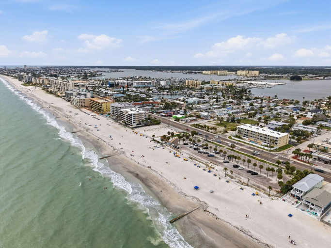 Beach 2, Sunset Paradise, Pinellas