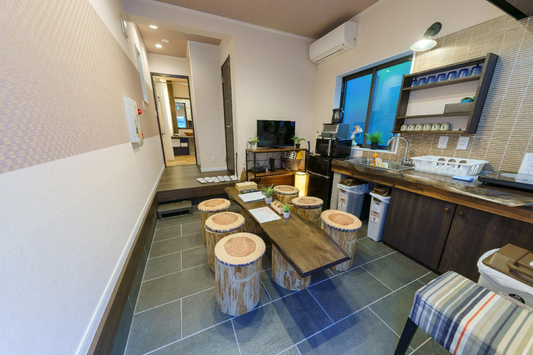 Others 5, YADOYA Ueno-Rikyu, Taitō