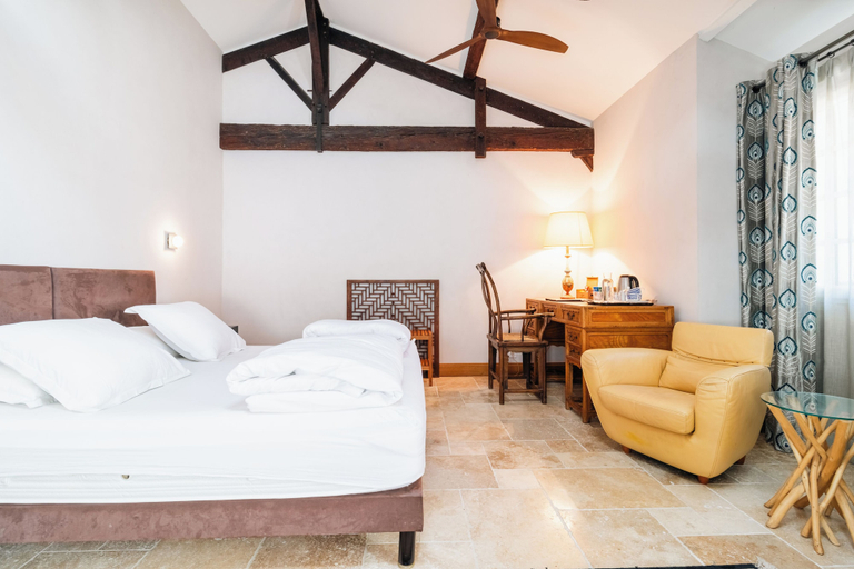 Bedroom 5, Chateau de La Vieille Chapelle, Gironde