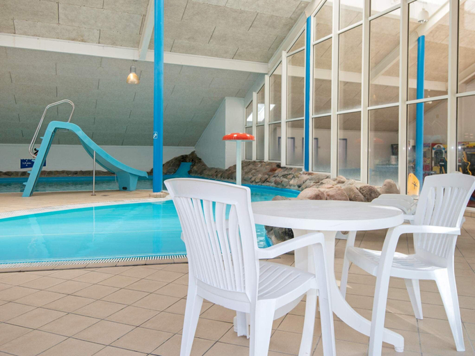 Sport & Beauty 5, 6 Person Holiday Home on a Holiday Park in Hemmet, Ringkøbing-Skjern