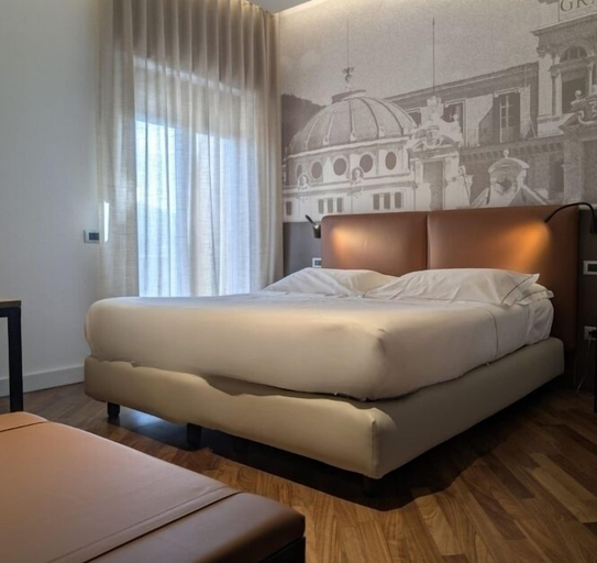 Bedroom 5, Atlantic Park Hotel, Frosinone