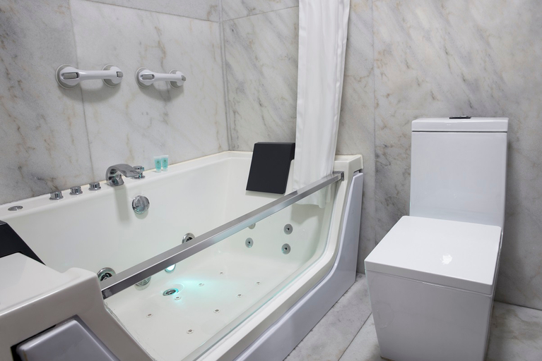 Bathroom, Inkari Luxury, Lima