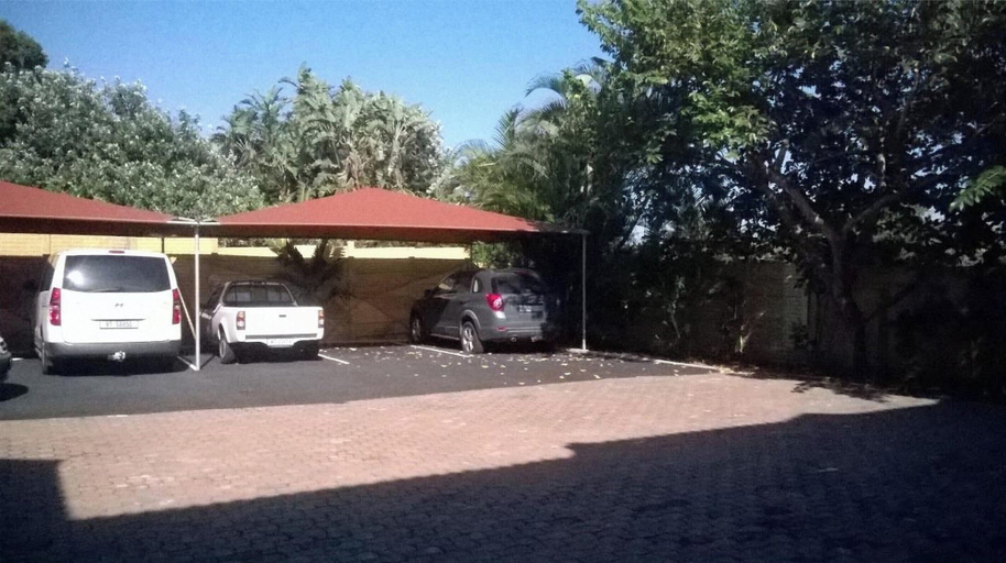 Exterior & Views 2, Ezulwini Guest House, iLembe