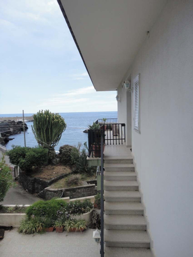 Exterior 4, Wonderful Apartment in front of the sea, Catania
