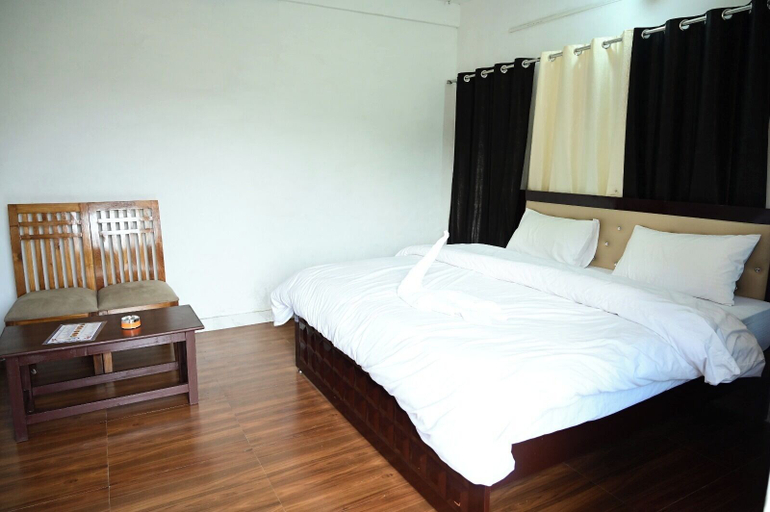 Room 4, Blue Sky Homestay, Nainital
