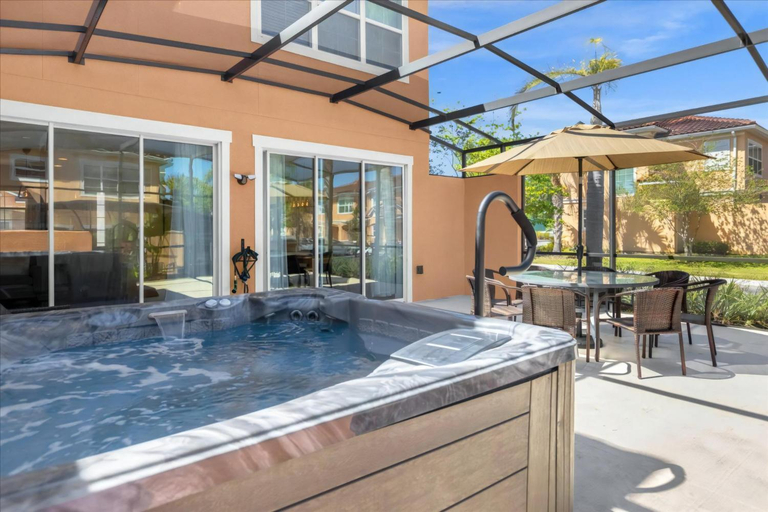 Sport & Beauty 2, Bedroom 3 Bathroom Regal Oaks 2671RL, Osceola